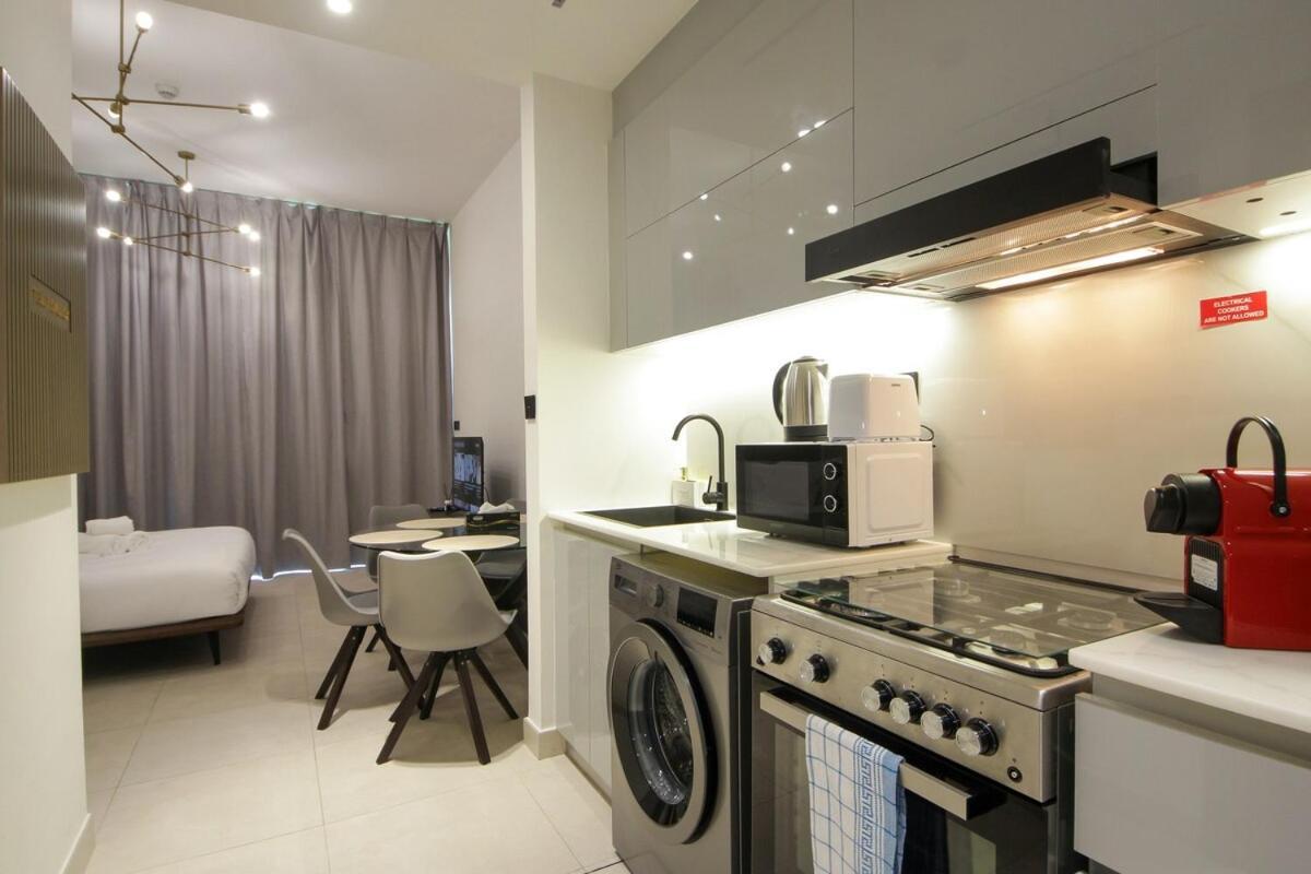 Elegant In Binghatti Canal Near Mall *