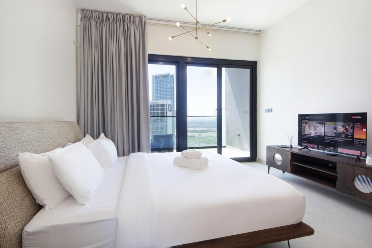 Elegant In Binghatti Canal Near Mall Apartment *