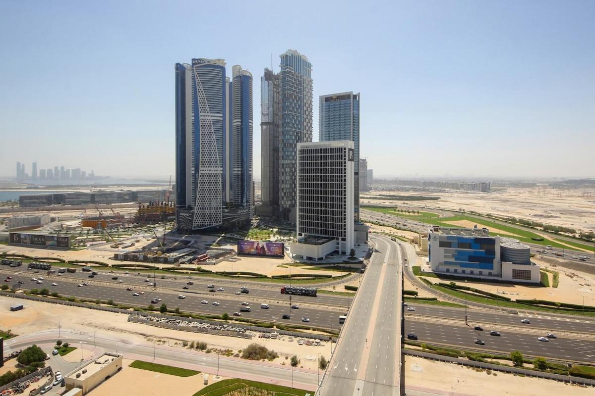 Elegant In Binghatti Canal Near Mall Dubai